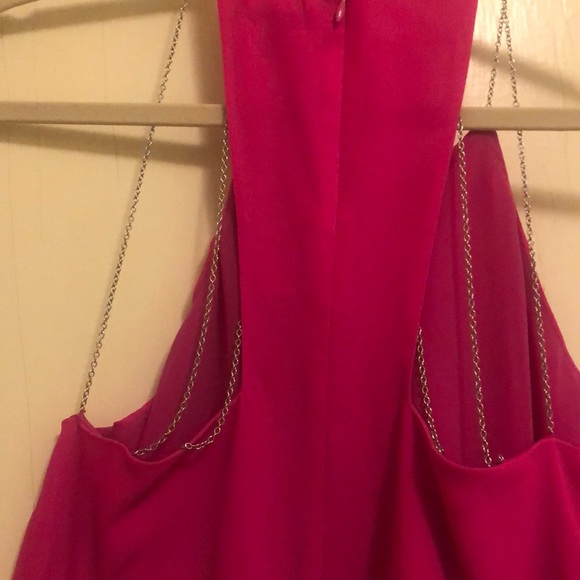 NWT EXPRESS Pink Top with Silver Chain Straps - Picture 3 of 4